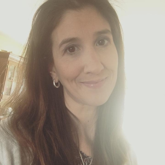 Meet your Posher, Leigh - Picture 1 of 1